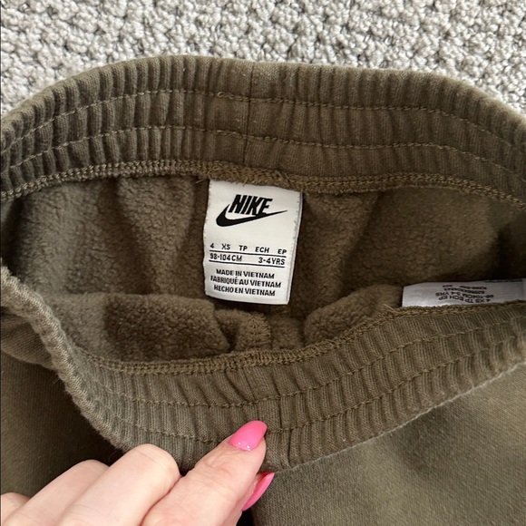 Nike Kids Brown and Orange Sweatshirt and Joggers Set - Picture 6 of 7